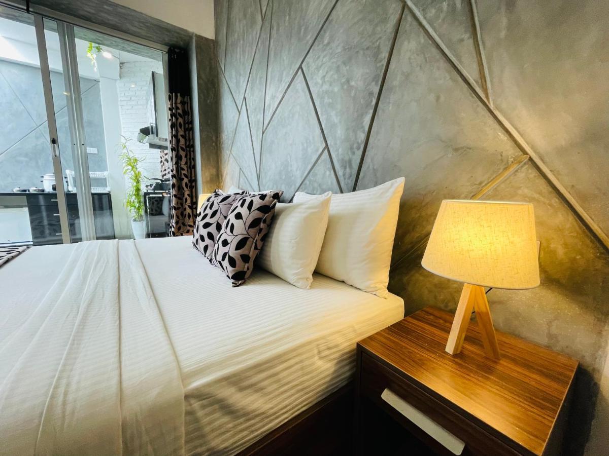 8 Plus Motels Негомбо Екстер'єр фото