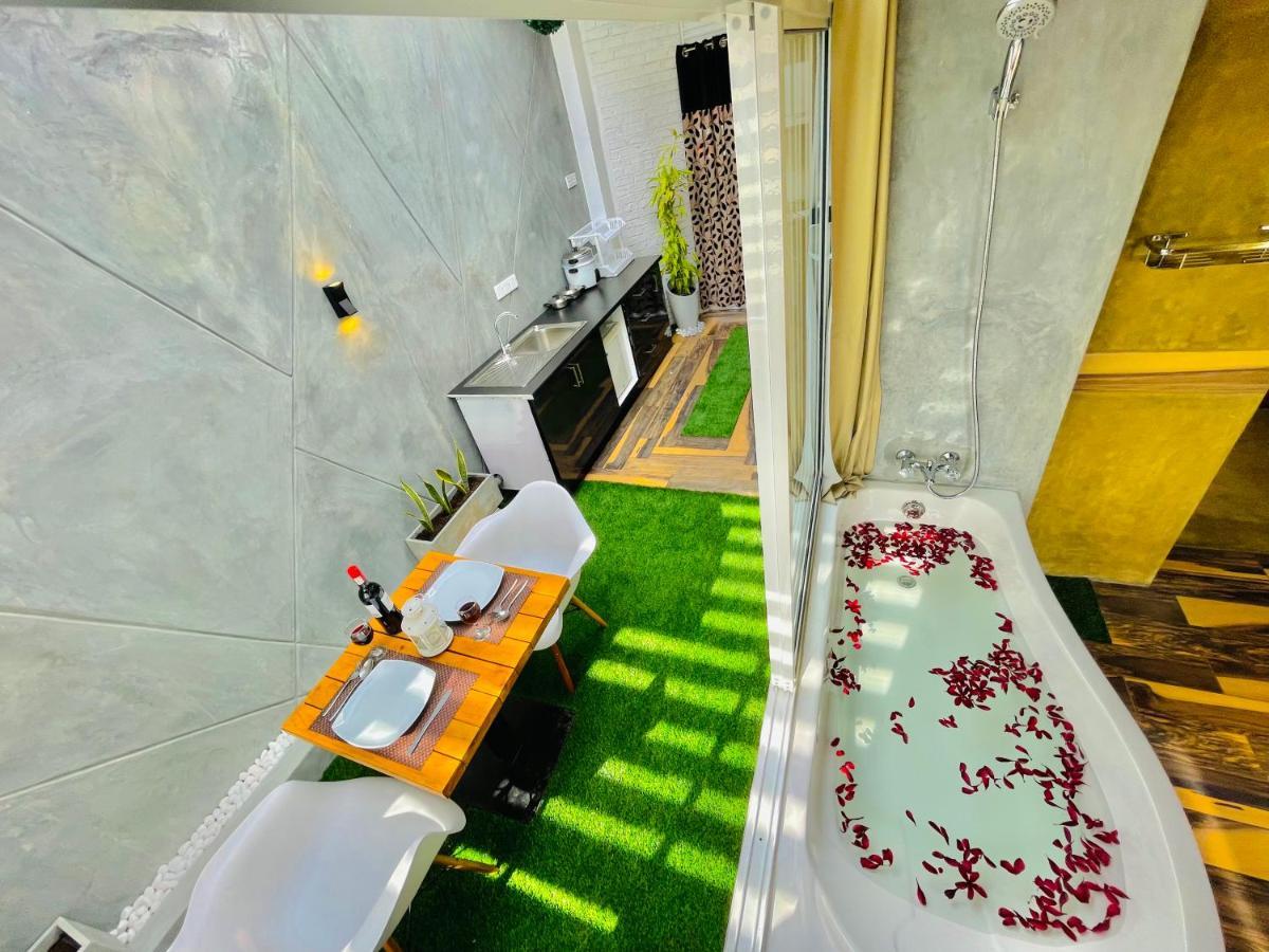 8 Plus Motels Негомбо Екстер'єр фото