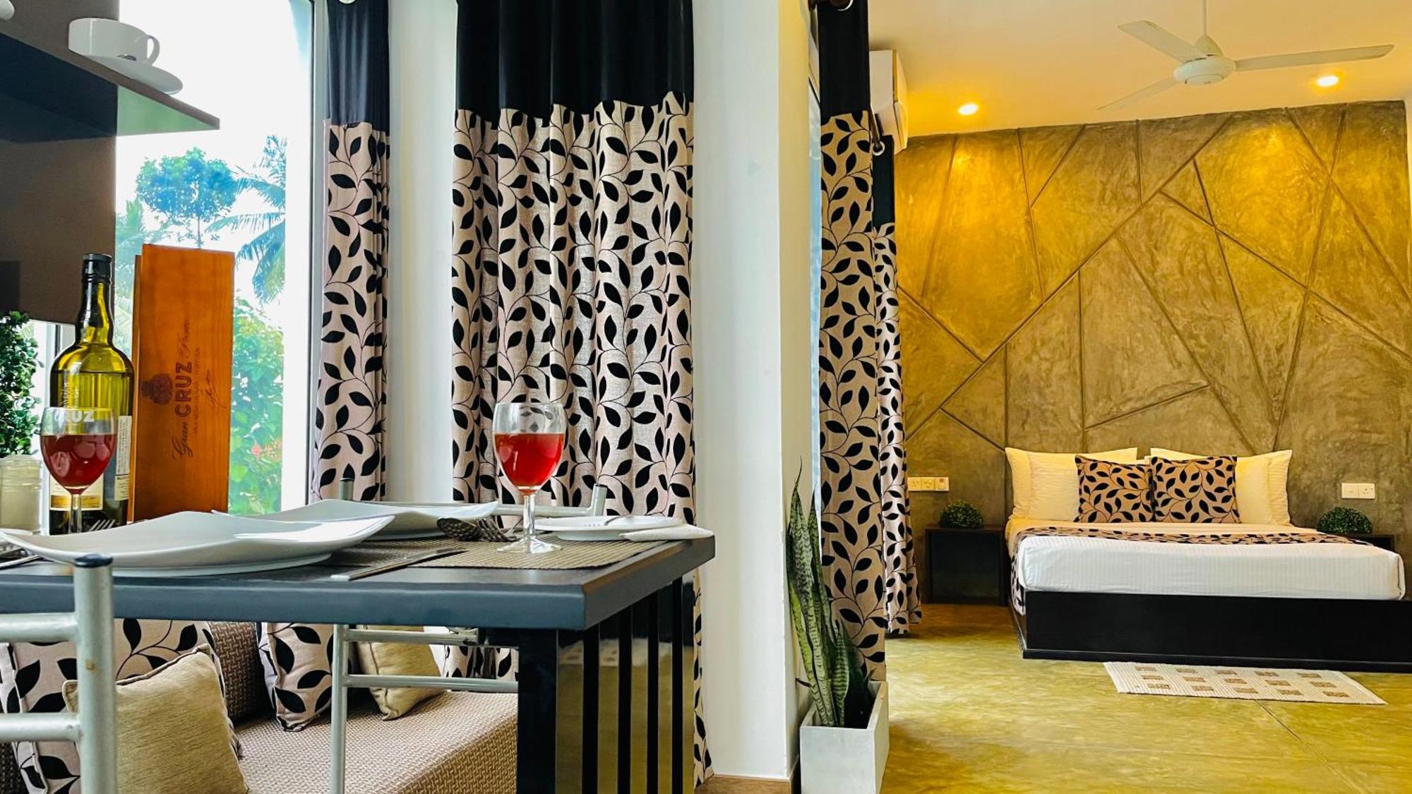 8 Plus Motels Негомбо Екстер'єр фото