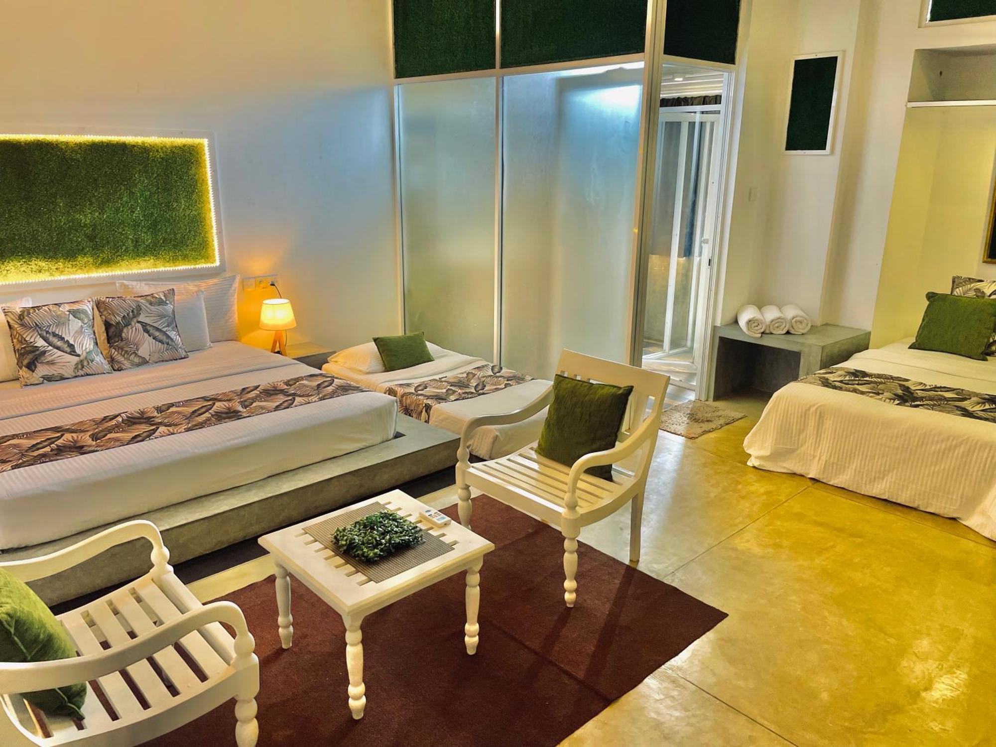 8 Plus Motels Негомбо Екстер'єр фото